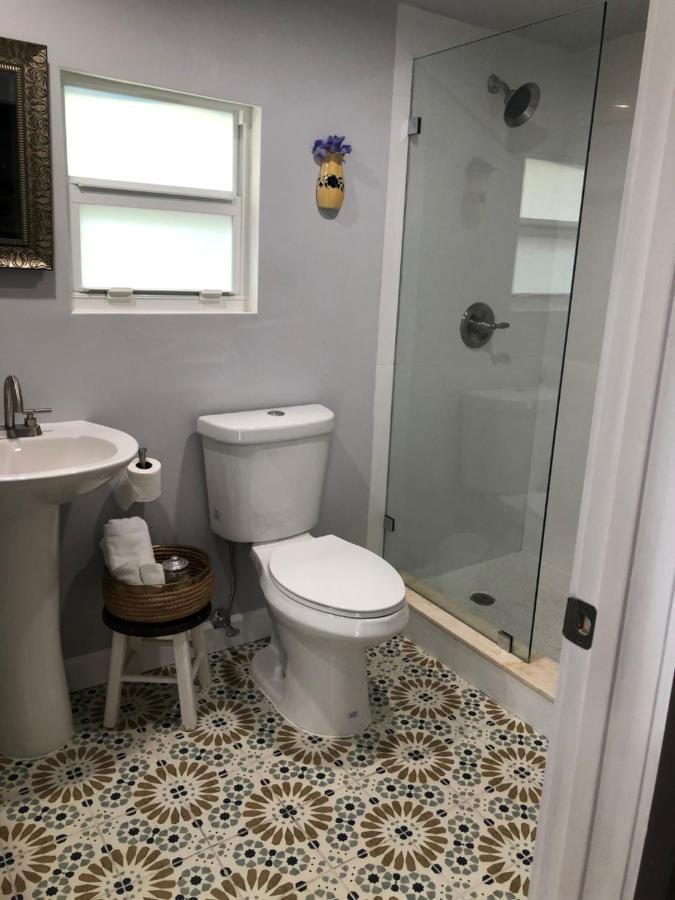 Private And Secluded Studio In Little Havana - 6V Miami Exteriör bild